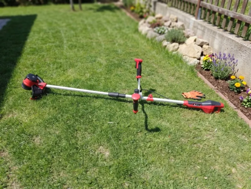 Zdjęcie profilowe Magdaleny D., zweryfikowanej klientki z Łodzi, która zrecenzowała HyperTrimmer 3000